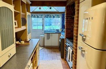 Historic 3-Bed Cottage with Garden in Hursley - Foto 25