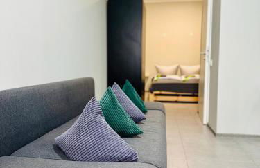 Neuwertiges Apartment mit schnellem WLAN, Netflix, Glasfaser, Kostenlose Privatparkplatz auch für Transporter geeignet R21 - Foto 2