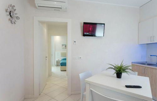 White Suite & Apartments - Foto 19