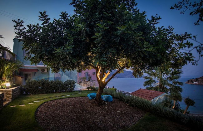 Niriides Hotel & Apartments - Photo 60