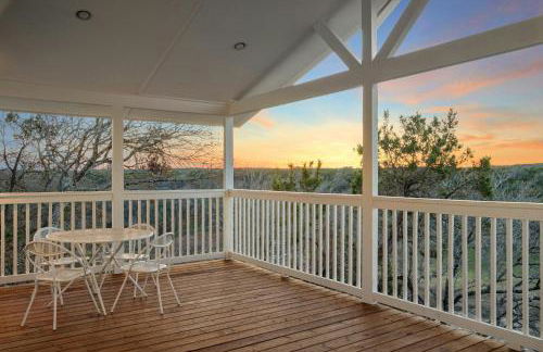 The Clifftop Perch, 70ft above the dry Blanco - Foto 7