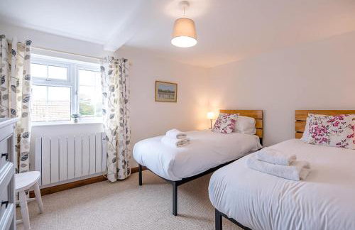 North Cottage, Alderton - Photo 6