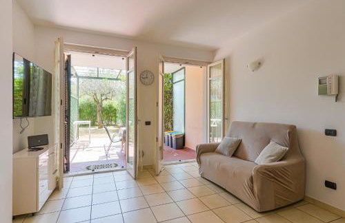 GuestHost - Piana di Solaro Modern Flat & Swimming Pool - Photo 3