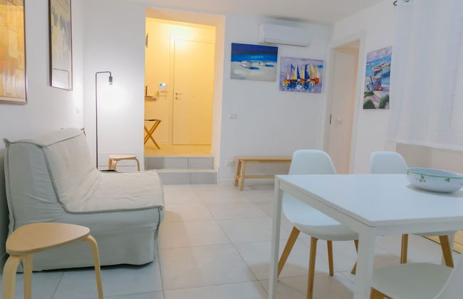 A due Passi dal Molo by Wonderful Italy - Apartment - Photo 8