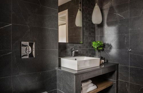 The Twelve Suites collection - Photo 142