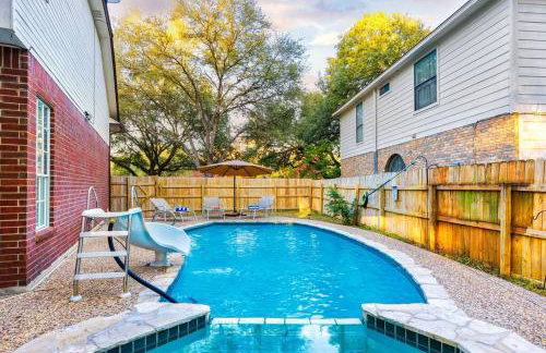 RARE FIND! Private Pool Hot Tub Spa Game Room Pool Heat Available Spring Special! - Foto 48