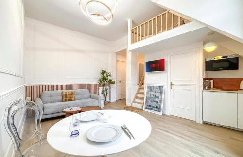 LV2 Au cœur de l'Avenue des Champs-Elysées Arc de Triomphe - Photo 5