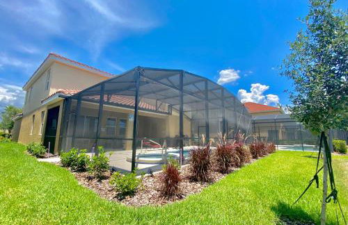 Marvelous Villa, South facing pool and hot tub, themed bedrooms near Disney - Foto 10