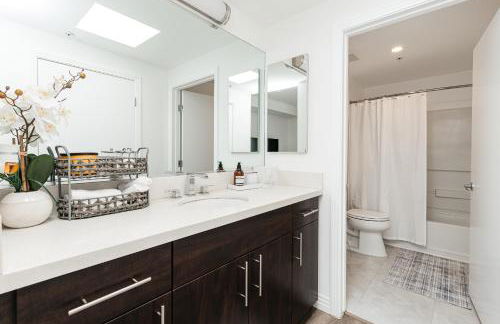 Cozy 2BD apartment - Photo 24