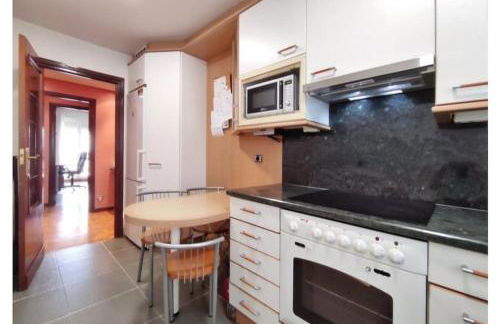 Apartamento La Rocha, con garaje cerca del centro, Pamplona - Photo 10