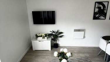 Serene 2-Bed Flat with Canal Views - Coop Live & Ethiad - Foto 5