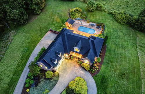 Luxury Getaway Home with Panoramic Views, Pool & Hot Tub! - Foto 62