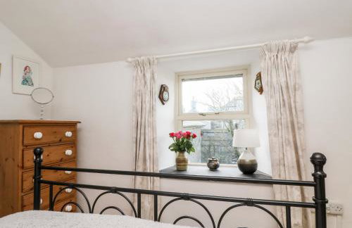 Gurnard's Cottage - Photo 16