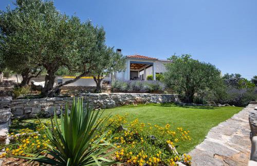 Villa True Oasis with Heated Pool - Photo 15