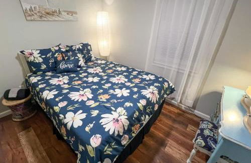 The Refuge on 5th - Pets , Patio & Firepit - Photo 27