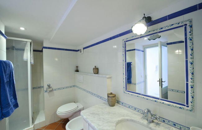 Casa Elena - In the Center of Praiano Parking Panoramic Hot tub - Photo 14