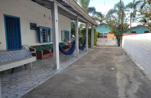 casa de praia em Itapoá SC a uma quadra da praia - Foto 56
