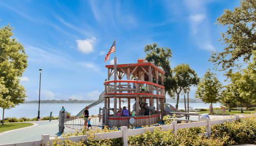 Rockn Reel on East Lake Okoboji - Foto 1