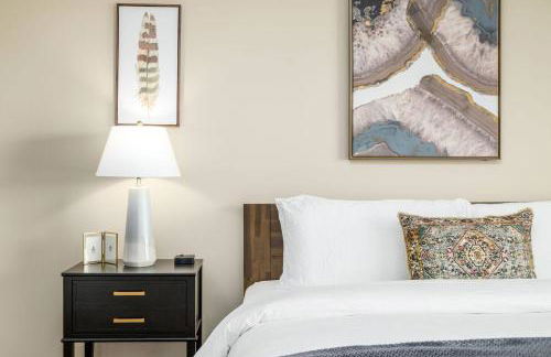 The New Albany Perch Top Floor Pet-Friendly! - Foto 17