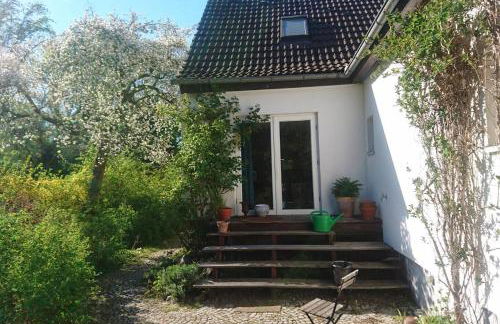 Sonniges Häuschen mit Garten - Foto 15