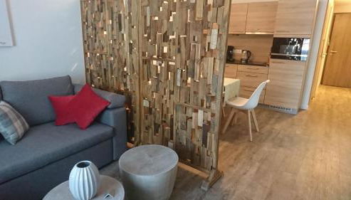 Maurers Schlierseetraum 1 hochwertige Erdgeschosswohnung mit allen Raffinessen erfreut sich auch Urlauber idealerweise für Paar mit Kindern geeignet und Vierbeiner Dank des tollen Zauns auf der Terrasse stylisch und edel von der Ausstattung mit 64 qm - Foto 2