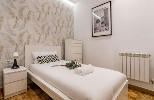 Madrid Embajadores II - Apartamento de 4 dormitorios con Balcón - Foto 5