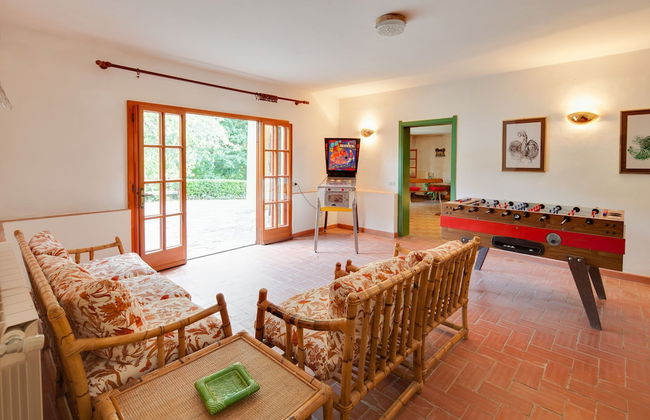 Villa La Bruscola by Mmega - Photo 16