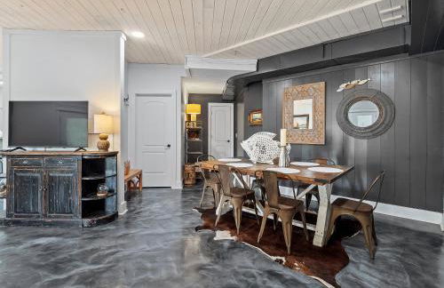 L & L Lodge - Six Bedrooms! Pet-Friendly! - Foto 31