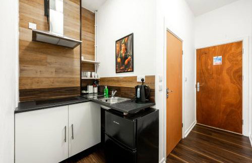 Stylish Central Nottingham Studio Sleeps 2 Ensuite - Foto 3