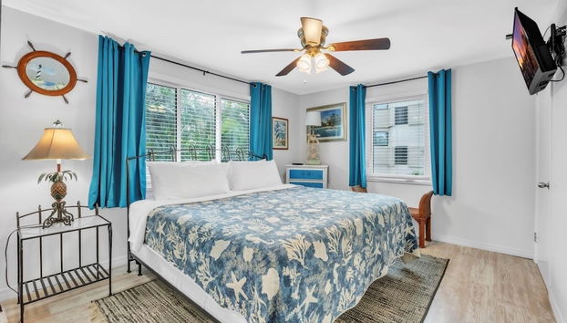 Mermaid Tale 2 Bedroom Condo by RedAwning - Foto 3, Habitación