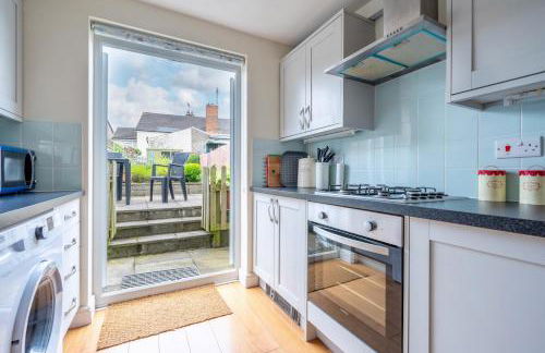 Chic 2-bedroom townhouse in vibrant Abergavenny - Foto 7