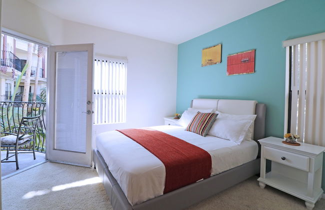 LAs Premier Apartments - Photo 11