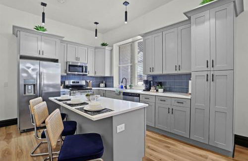 Jefferson Avenue- Large St Louis Home Game Room & Walkable Location - Photo 10