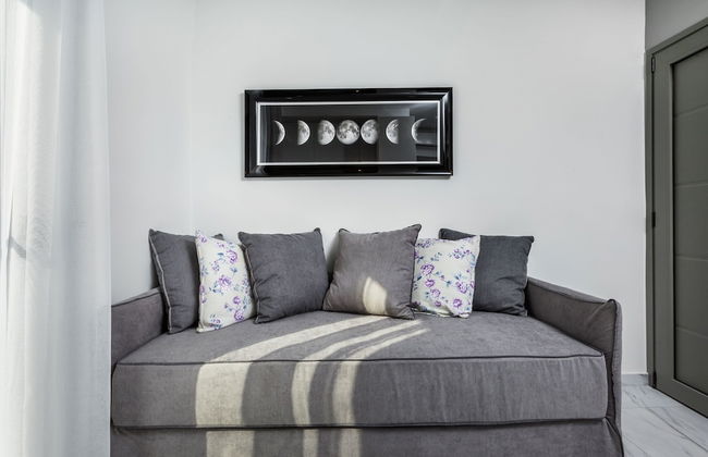 Nymphes Deluxe Accommodation - Photo 5