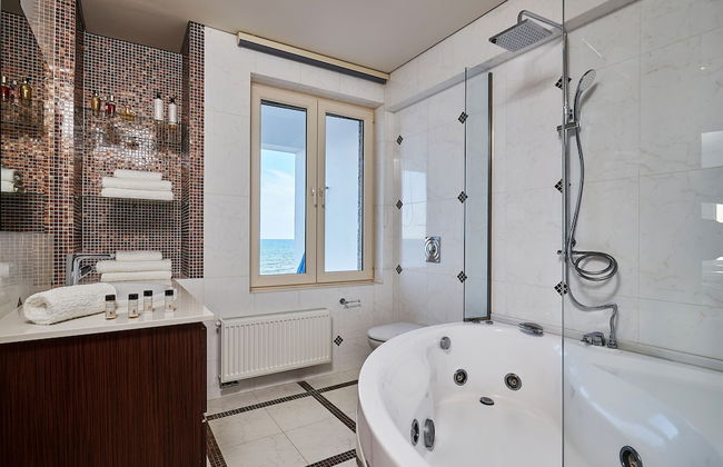 Rodo Seafront Villa with private pool - Photo 22