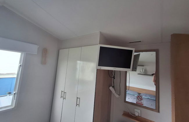 Meadow View 3-bed Caravan - Sleeps 8 - Petfriendly - Foto 17