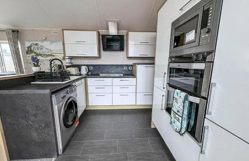 Stunning Caravan With Large Decking At California Cliffs In Norfolk Ref 50001Oc - Foto 13