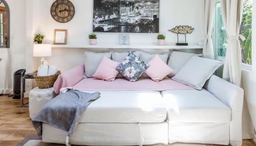 Charming 1-Bedroom Home near Downtown Culver - Photo 3