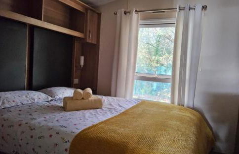 Cosy caravan in Billing Aquadrome - Photo 41