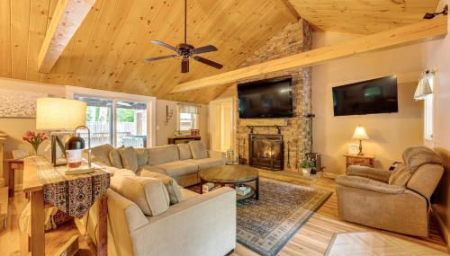 Home with Outdoor Entertainment Area in Ashland! - Photo 3