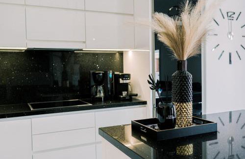 BLACK & WHITE SeaSide House - Foto 41