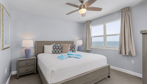 Fantastic Gulf Front Condo On The North End Of The Island - Beach Villas # 504 2 Bedroom Condo by RedAwning - Foto 3, Habitación