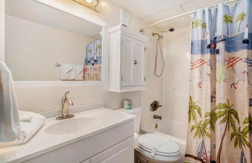 1004 Waters Edge Resort condo - Photo 10