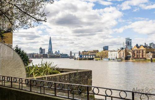 Two Bedroom Riverside Apartment in Rotherhithe Village - Foto 21