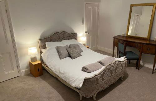 Contractors Corporate Welcome Charress House - Photo 10