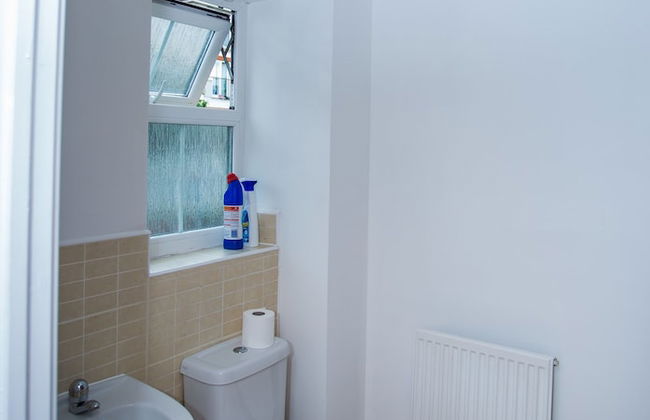 Superior 2 bedroom Apartments - Photo 40