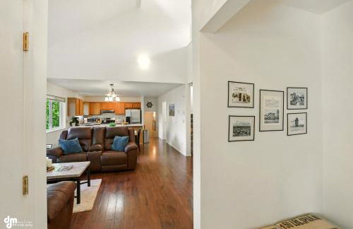 Coastal Place - BEST location in Downtown! - Photo 15