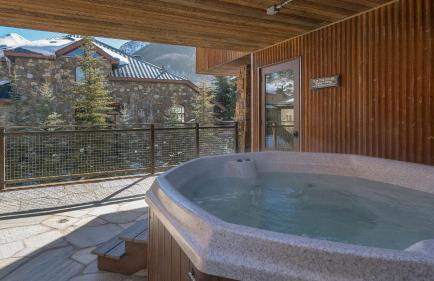 Ghostriders 5 by AvantStay 2 Bedroom Condo Near Main Street Hiking Skiing STR permit 3571 - Foto 2