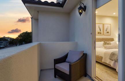 Sunset Serenity by Avantstay Rooftop w/ Hot Tub & Fire Pit, 3 Blocks to Beach! - Foto 63