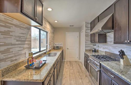 Families Welcome! Garland Home with Game Room - Foto 11